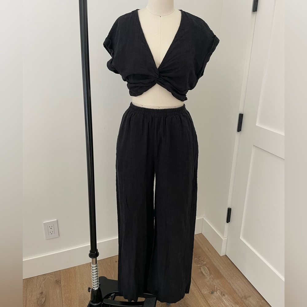 Abercrombie & Fitch Crop Top and Pants Set